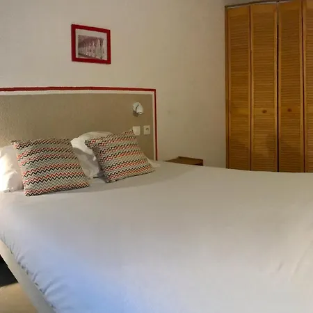 Thibaud Hotel